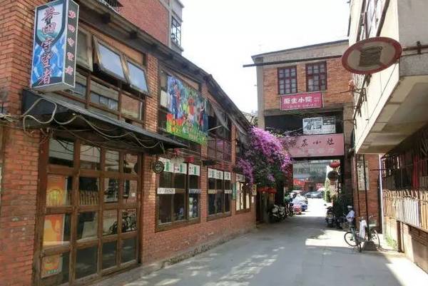 昆明創(chuàng)庫藝術區(qū)旅游攻略