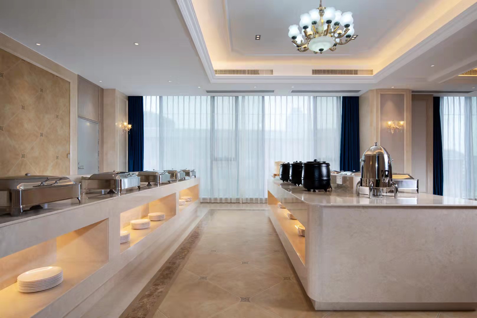 維也納國(guó)際酒店昆明南站綠地東海岸可樂(lè)村地鐵站店